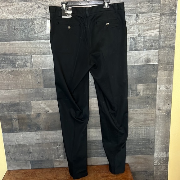 New Black Van Heusen 36/34 Classic Fit Pants - Picture 5 of 9